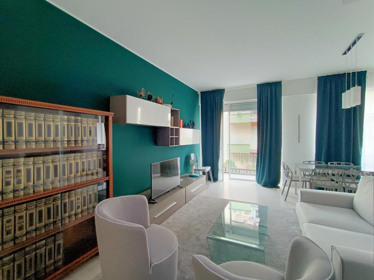 Appartement Joivy Elegant Flat For 6 With 2 Balconies à Milan Extérieur photo