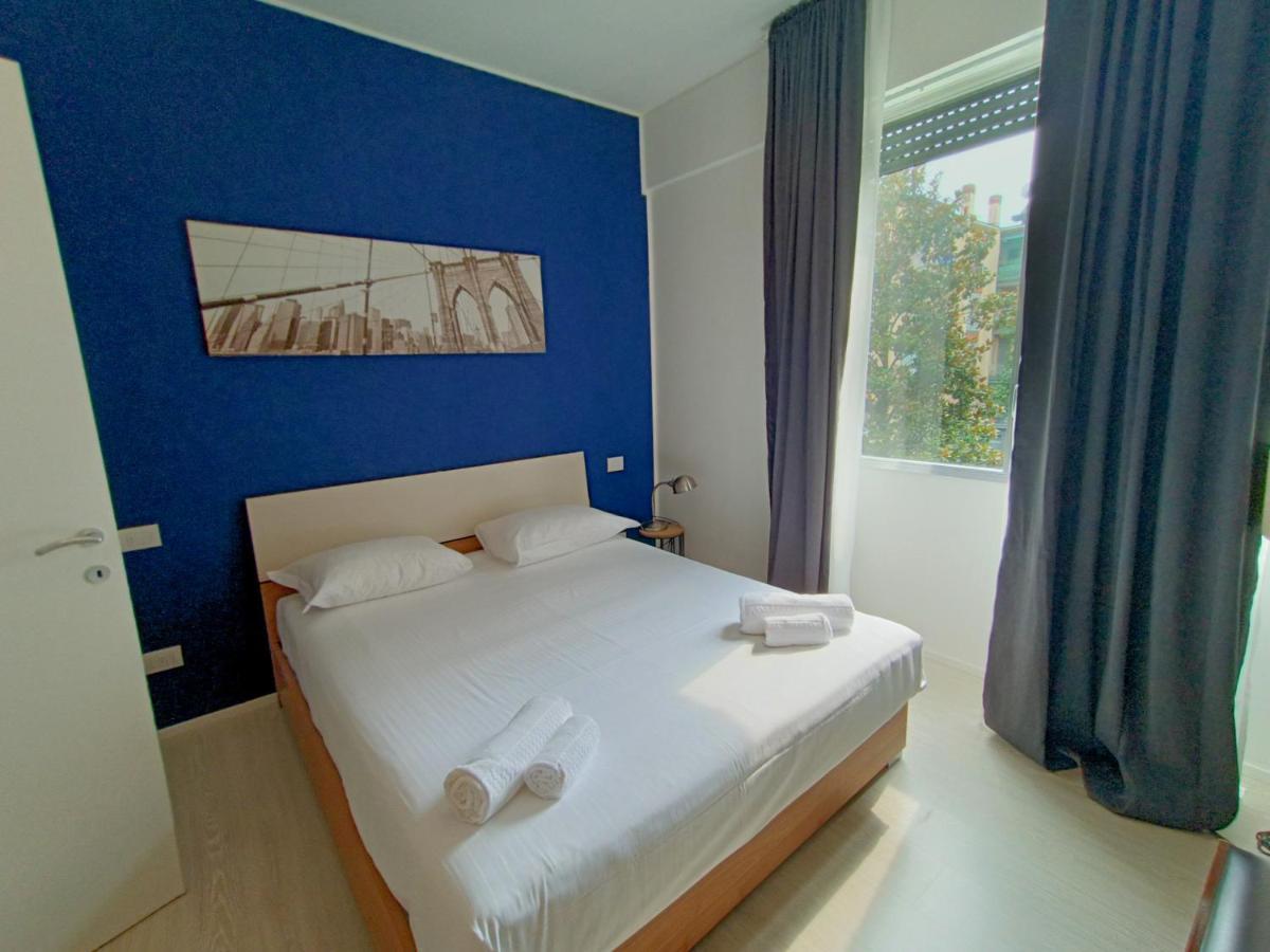 Appartement Joivy Elegant Flat For 6 With 2 Balconies à Milan Extérieur photo
