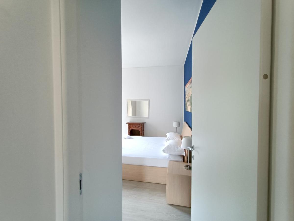 Appartement Joivy Elegant Flat For 6 With 2 Balconies à Milan Extérieur photo